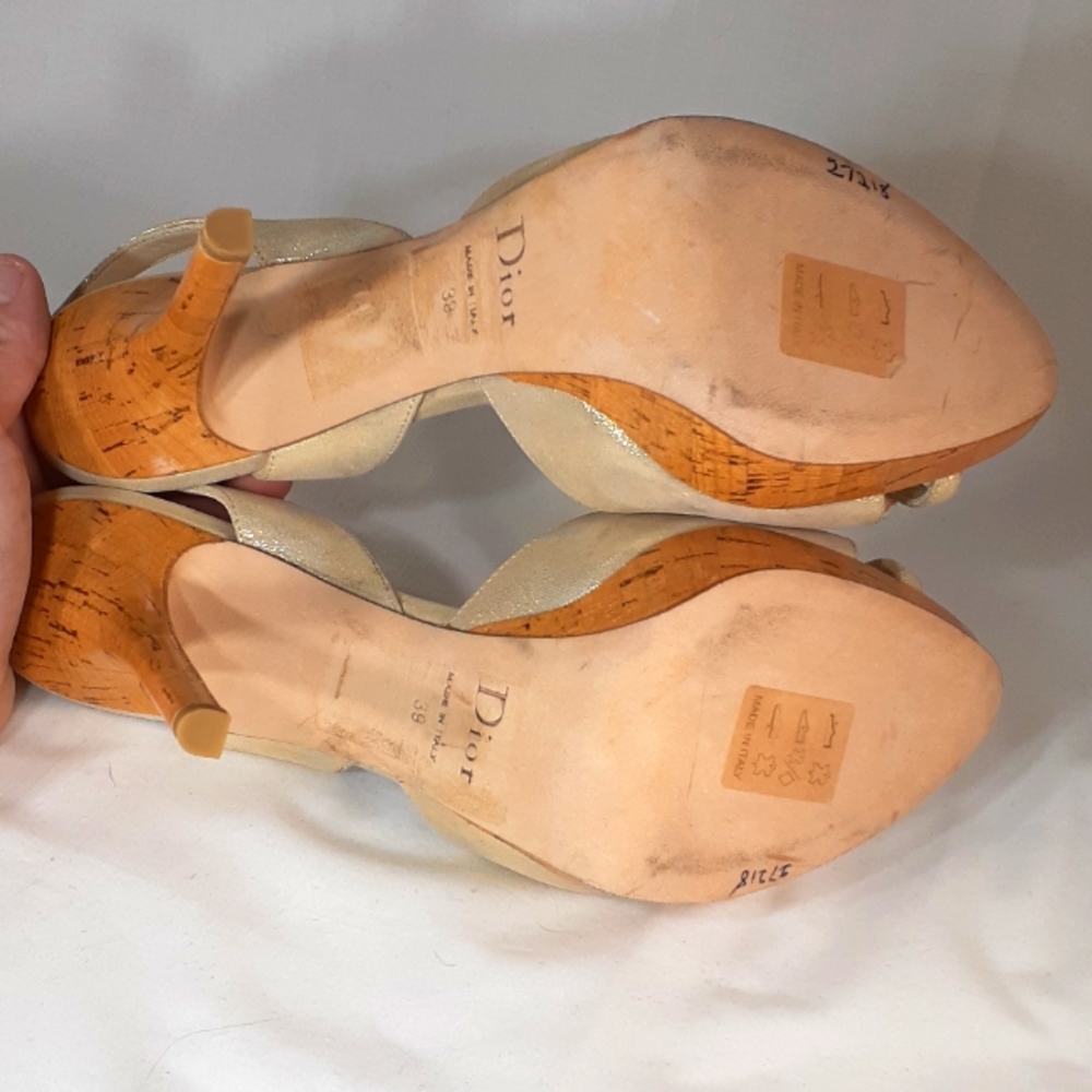 Christian Dior gold heels - Picture 10 of 11